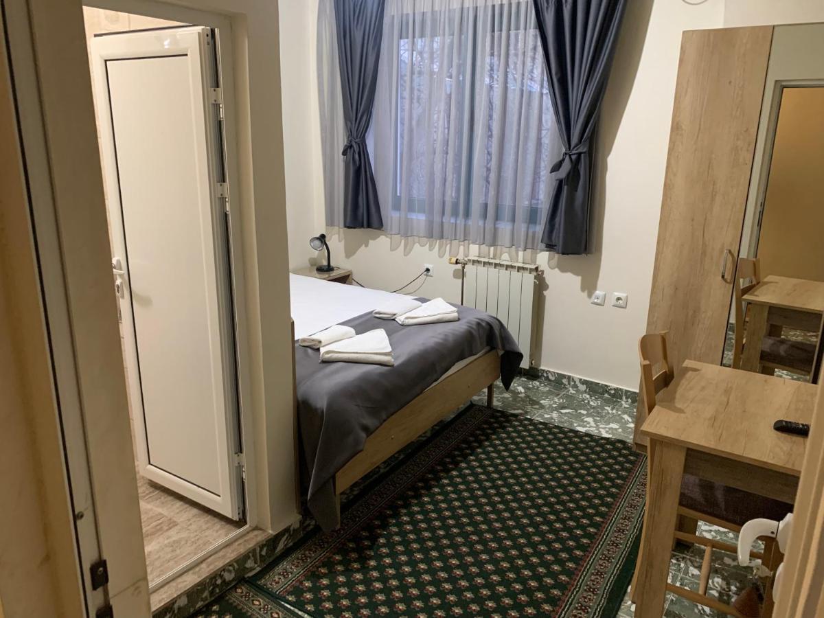 Hotel Oazis Haszkovo Kültér fotó